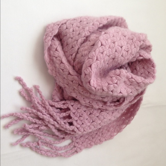 Banana Republic Accessories - Banana Republic Pink Knit Scarf / HP 5/26 & 5/27!