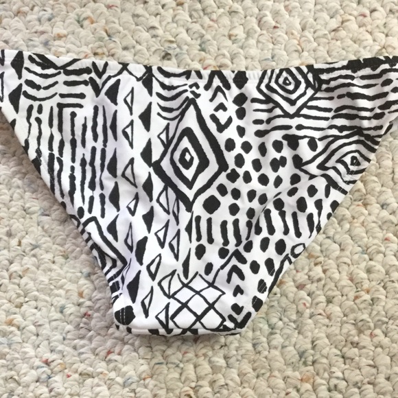 Target Bikini Bottoms - Picture 2 of 4