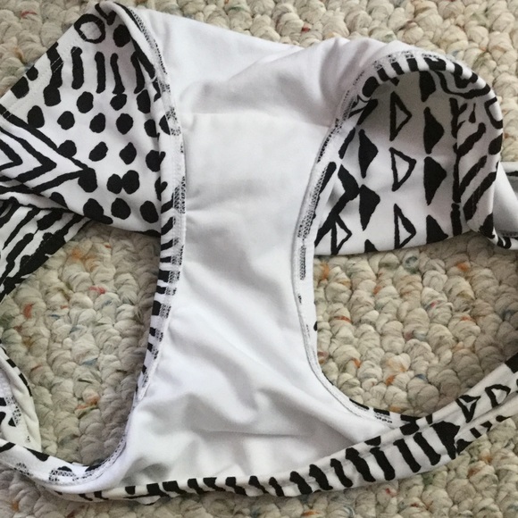 Target Bikini Bottoms - Picture 4 of 4