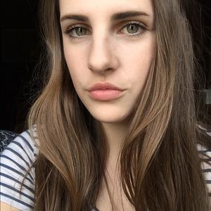 Meet your Posher, Hailey