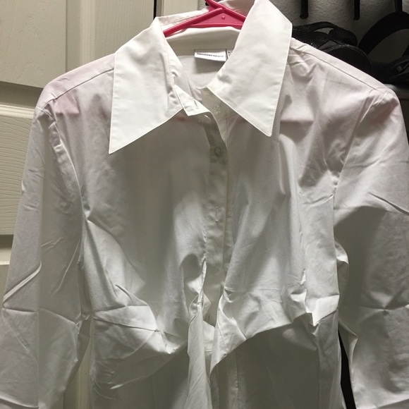 Classic white button up top! Never worn, brand new