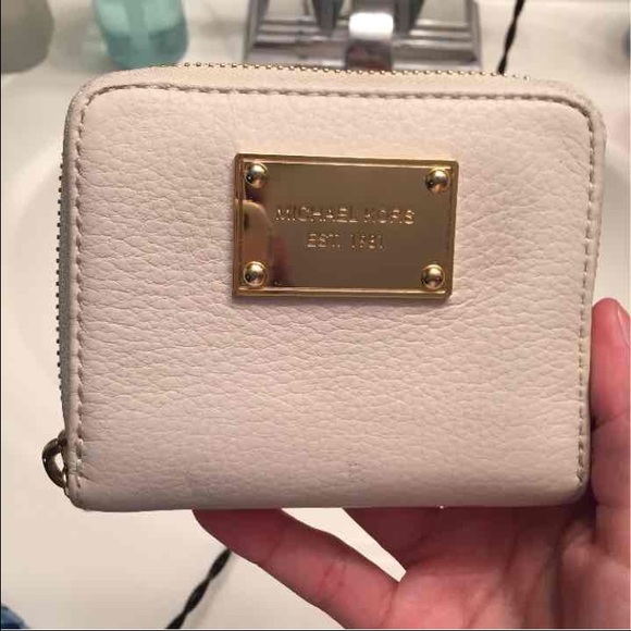 MK small wallet