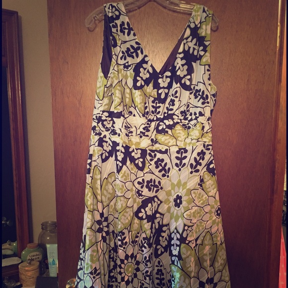 Brown, white, & green sleeveless dress