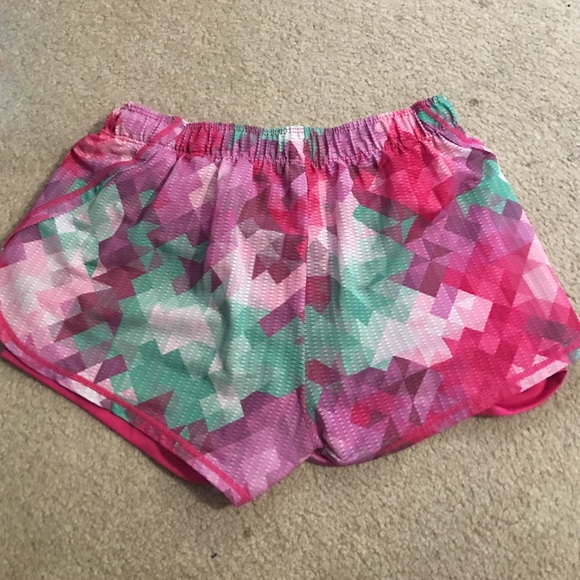 Extra small Reebok shorts!! - Picture 2 of 2