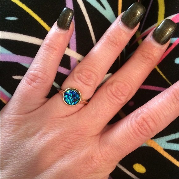 Jewelry - Blue Druzy Ring