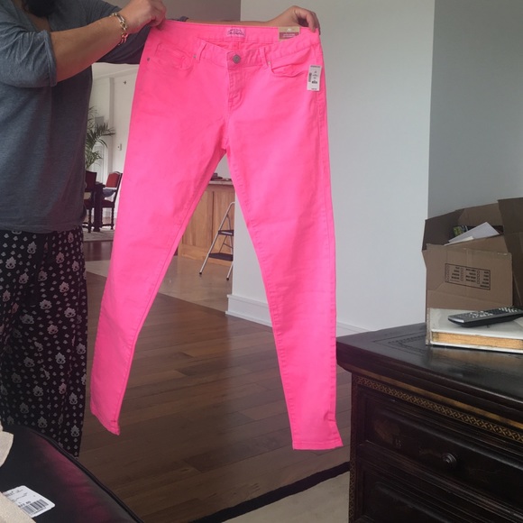Hot pink jeggings- juniors