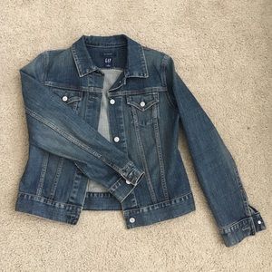 GAP Classic Denim Jacket (Size M)