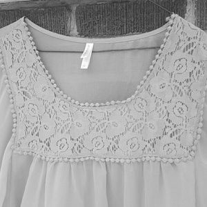 Light gray loose blouse!