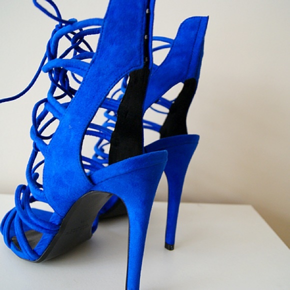 🚫SOLD🚫🎉6-8-16 HP! "Girly Girl Party" Zara heel - Picture 2 of 4