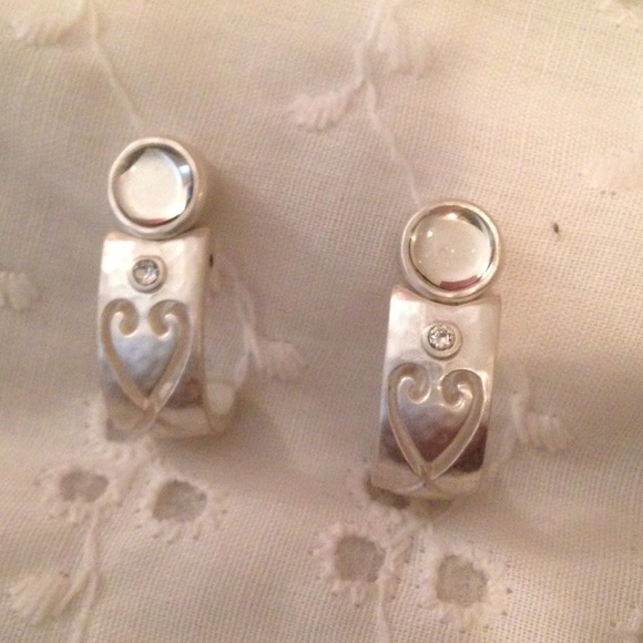 Brighton post earrings! - Picture 1 of 2