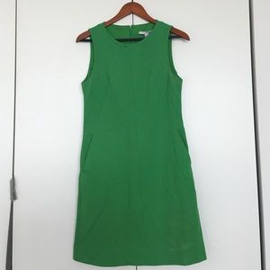 Adorable DVF summer dress with pockets!