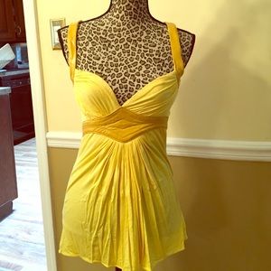 Yellow Sky Top with patent leather yellow detail