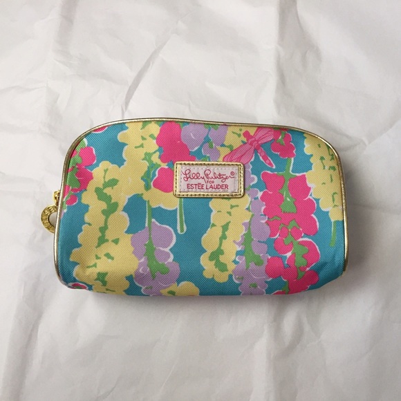 Lilly Pulitzer Handbags - Lilly Pulitzer Make-up bag!