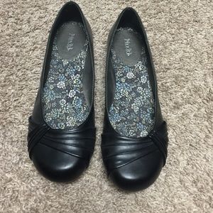 Mudd Women Black Flats