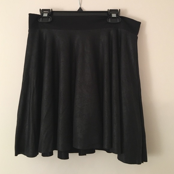 Black stretchy skater skirt