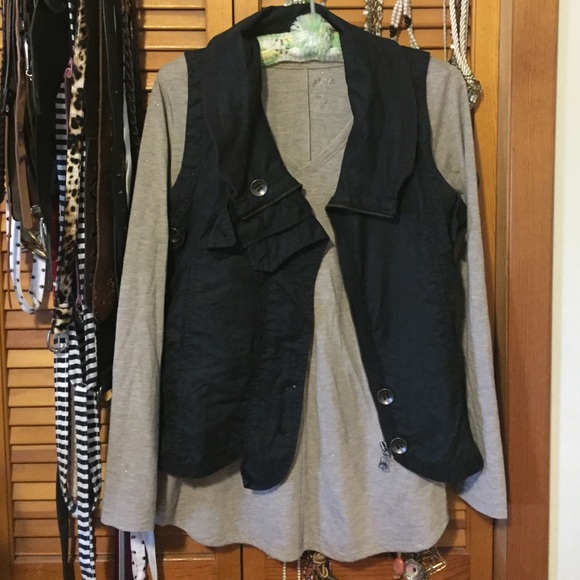 Black zip up vest