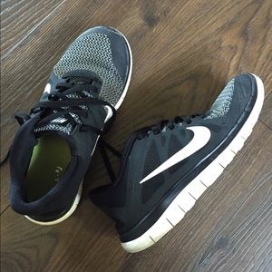 Nike free 4.0 flyknits 2014