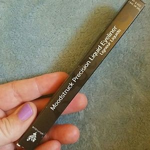 Younique moonstruck precision liquid eyeliner