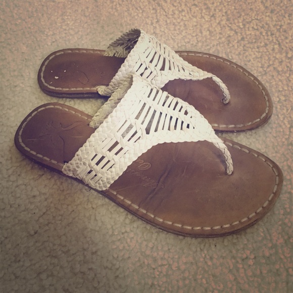 American Eagle Sandals !! Size 6