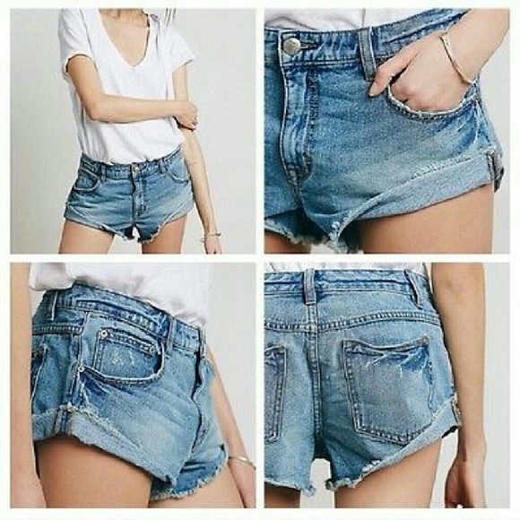 Free People Pants - {Free People} irreplaceable cutoff shorts sz 28