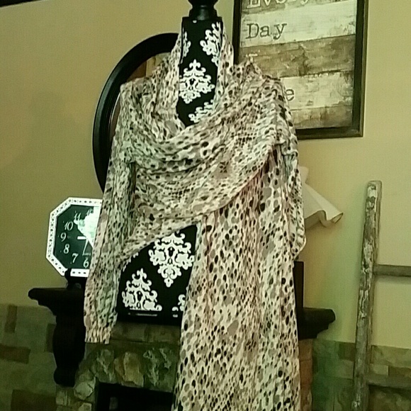 Victoria Secret wrap shawl