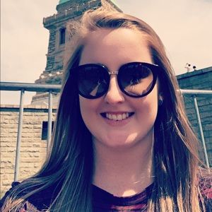 Meet your Posher, Becki
