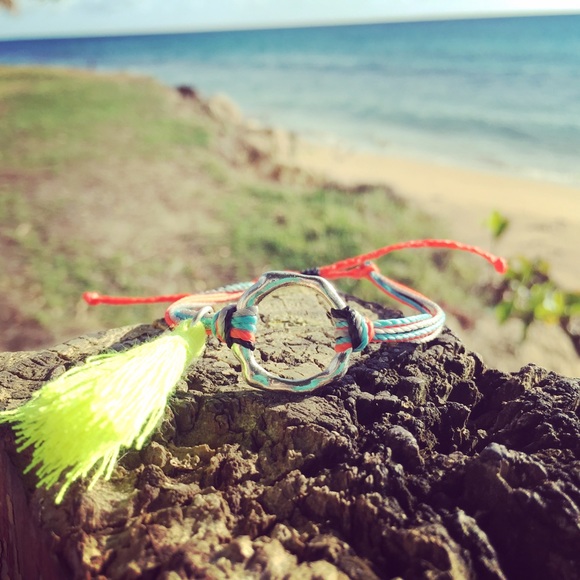 Neon Circle🌵Wax Bracelet