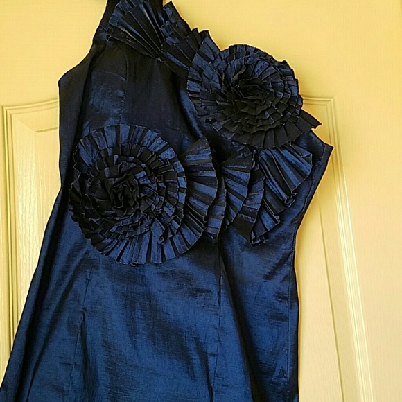 Blue tafetta-like one shoulder strap dress