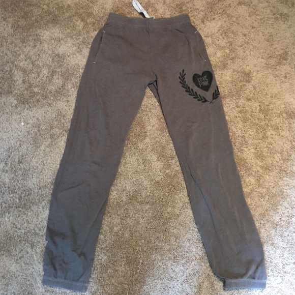 Victoria secret Pink sweet pants with pockets.