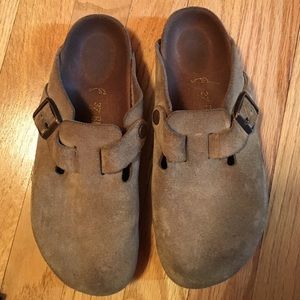 Birkenstock Boston taupe suede clogs size 37