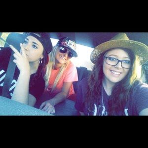 Meet your Posher, Alli