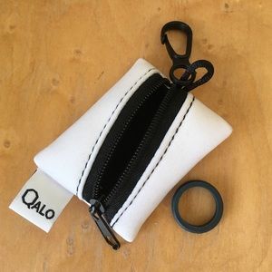 Qalo silicone ring