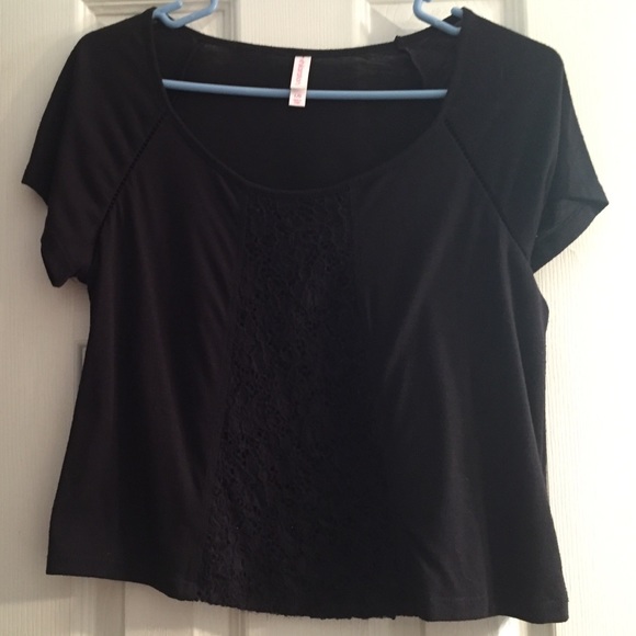Black crop top