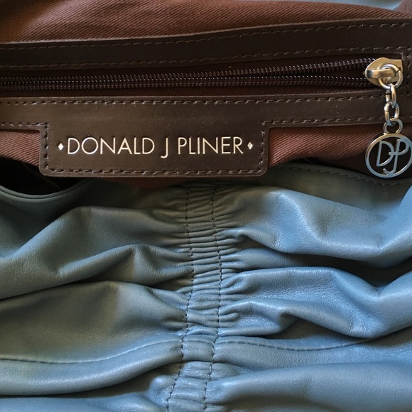 Donald Pliner shoulder bag - Picture 2 of 5