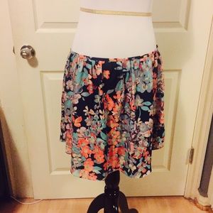 Laura Conrad Mini Floral Skirt