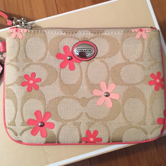 New Coach Wristlet