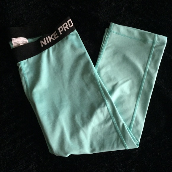 RARE Tiffany Blue Nike Pro Capris- Dri-Fit (read)