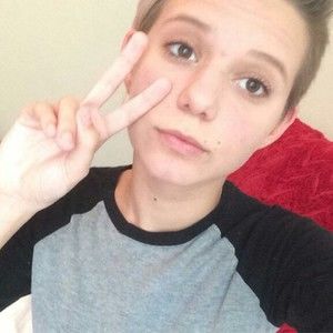 Meet your Posher, Ali