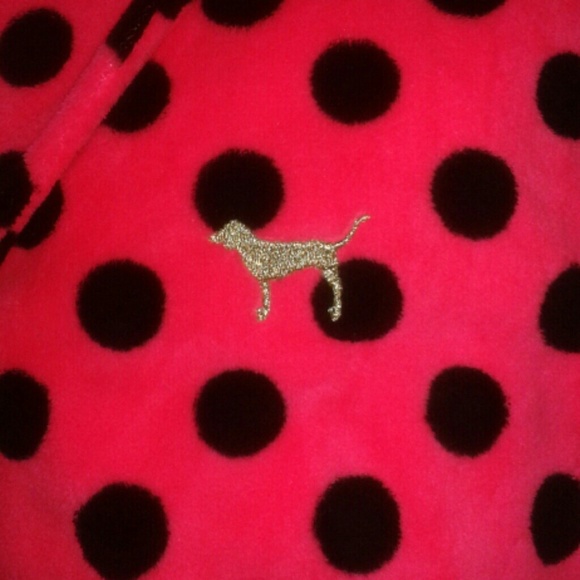 PINK Robe - Picture 2 of 3