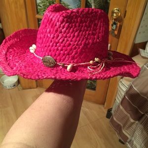 "NEW" Straw Hat