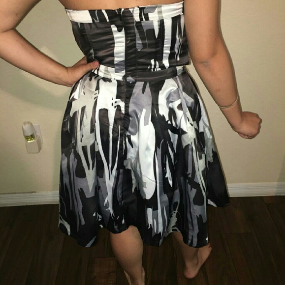 Charlotte Russe Dresses & Skirts - Strapless skater dress
