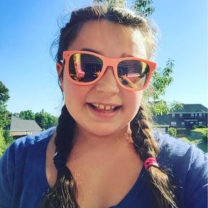 Meet your Posher, Ellie