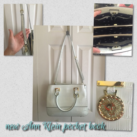 New, 3 pocket, mint green, Ann Klein purse👜