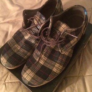 John fluevog casual shoes