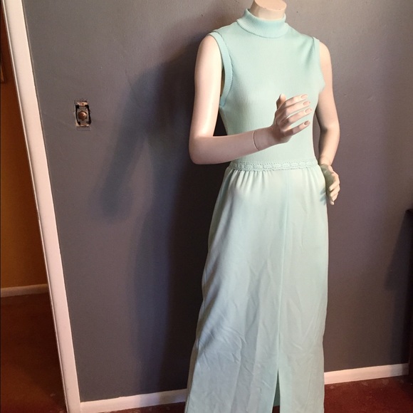 Gorgeous vintage maxi dress. - Picture 4 of 4