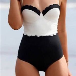 Super On Trend Bathingsuit