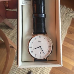 New in box. Daniel Wellington dapper York