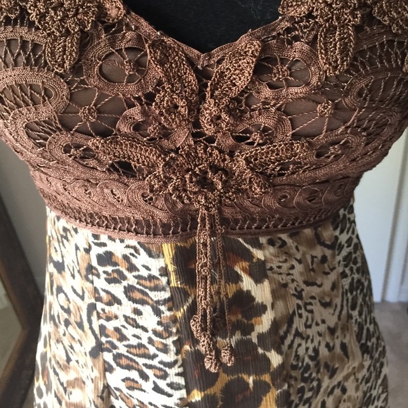 Cache dress - Picture 4 of 4