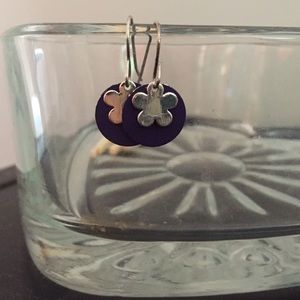 flower dangle earrings