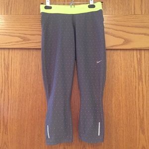 Nike Relay crop capri Dri-Fit tights